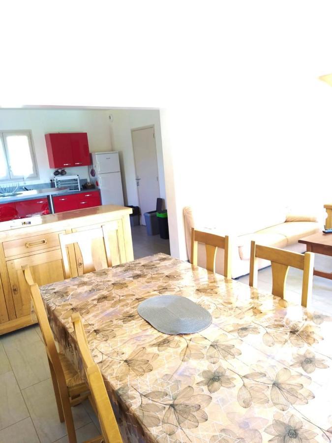 Maison Accueillante A Nant Avec Piscine Partagee エクステリア 写真
