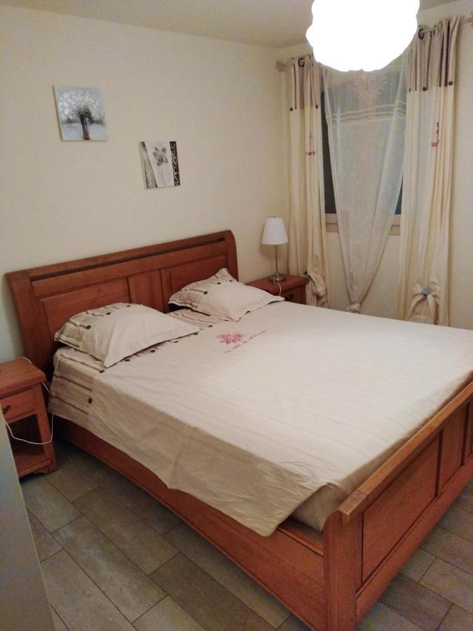 Maison Accueillante A Nant Avec Piscine Partagee エクステリア 写真